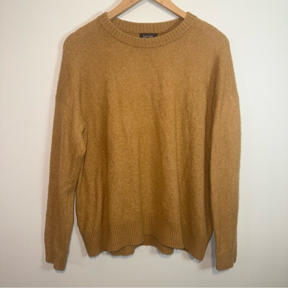 Lord & Taylor Women’s Tan Crewneck Sweater, Size Large